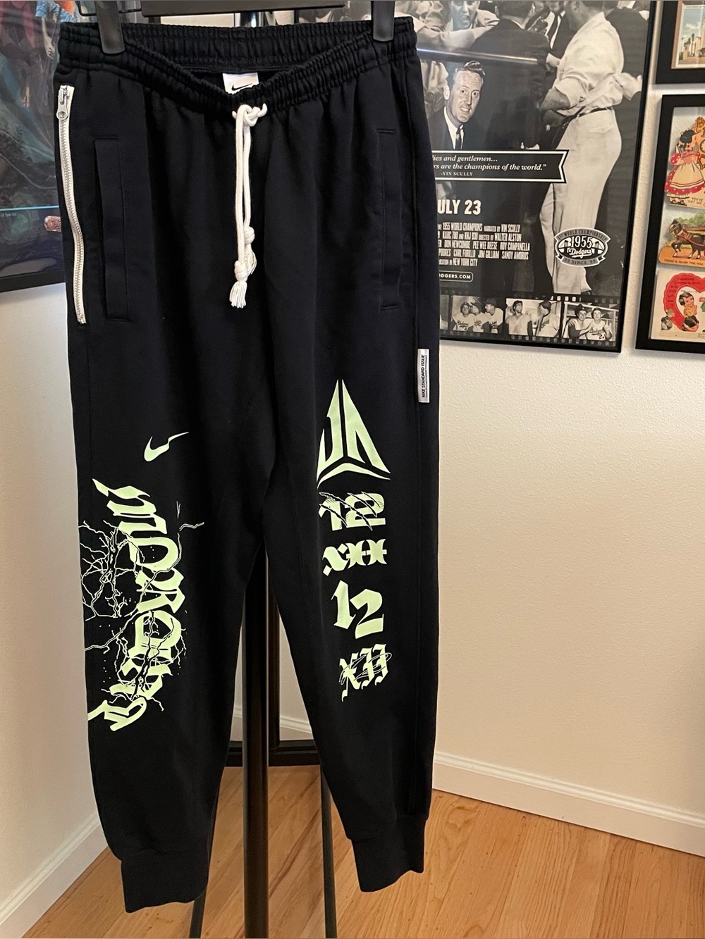 MEN'S NIKE STANDARD ISSUE JA LOGO DRI-FIT JOGGER BASKETBALL PANTS Men’s size S